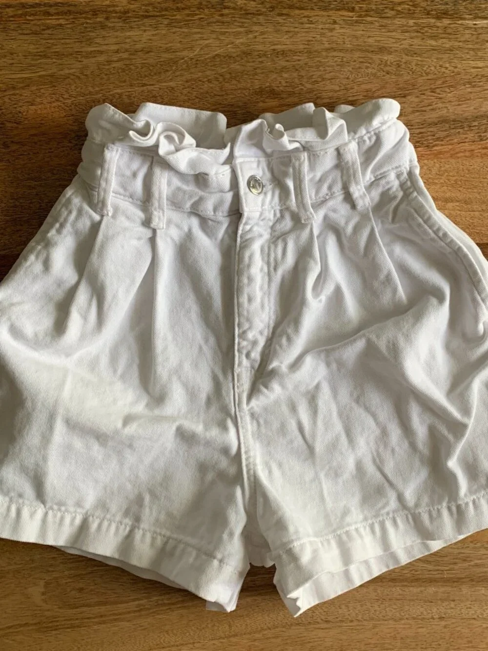 Zara Women Paperbag Pleated Hhigh Rise Shorts, White, Size US 2